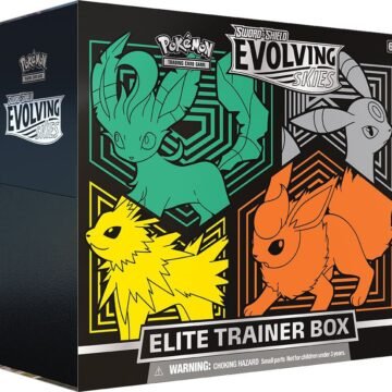 Pokémon TCG: Evolving Skies Elite Trainer Box [Flareon/Jolteon/Umbreon/Leafeon]