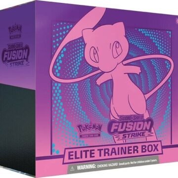 Pokémon TCG: Fusion Strike Elite Trainer Box