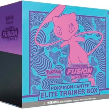 Pokémon TCG: Fusion Strike Pokemon Center Elite Trainer Box (Exclusive)